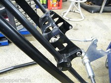 stabiler Fenderhalter mit